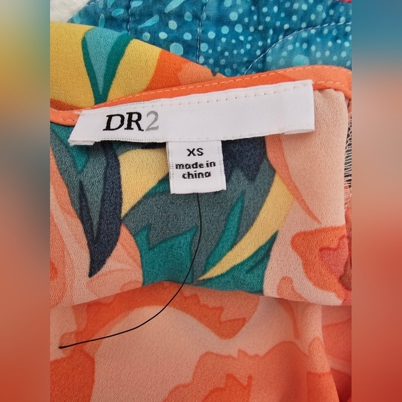 DR2 Ruffle Short Sleeve Flowy Blouse with Fruit Women's Size XS NWOT - Picture 5 of 10